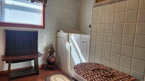 Bath - 1007 Murphy Rd, Norman, AR 71960 photo 1 of 1