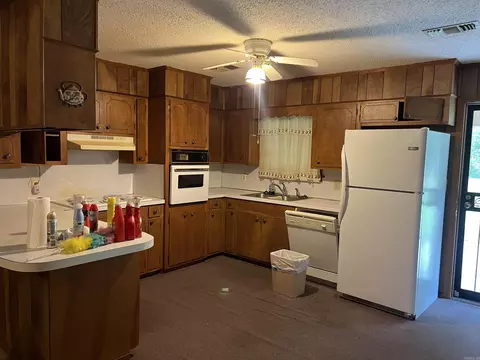 Kitchen - 1701 Dixon, Pine Bluff, AR 71603 photo 1 of 3