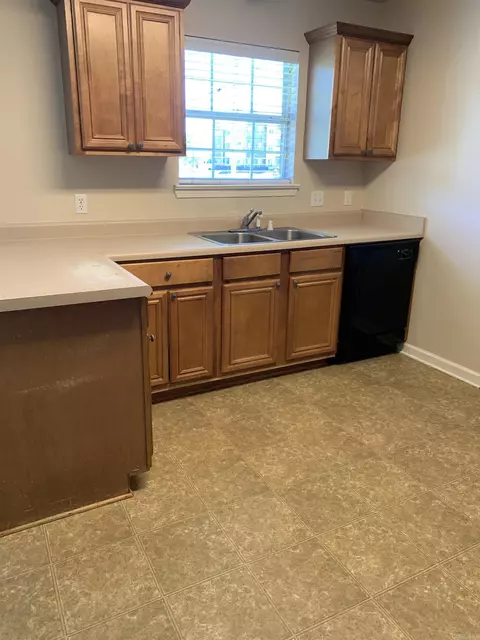 Kitchen - 1810 Angeline Dr, Conway, AR 72032 photo 1 of 2