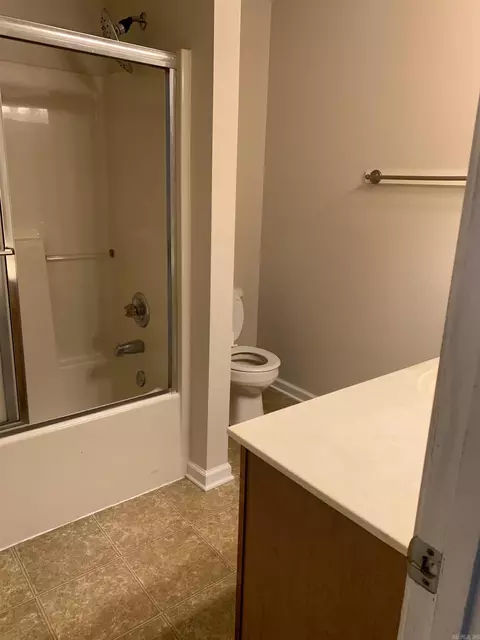 Bath - 1810 Angeline Dr, Conway, AR 72032 photo 1 of 2