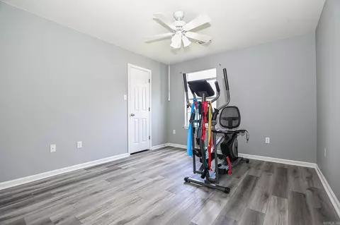 Bedroom - 2203 Cedar Ridge Dr, Benton, AR 72015 photo 7 of 9