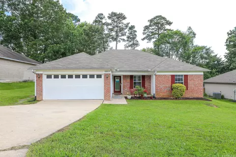 Exterior - 2203 Cedar Ridge Dr, Benton, AR 72015 photo 1 of 13