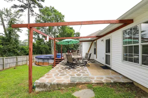 Exterior - 2203 Cedar Ridge Dr, Benton, AR 72015 photo 5 of 13