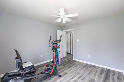 Bedroom - 2203 Cedar Ridge Dr, Benton, AR 72015 photo 9 of 9