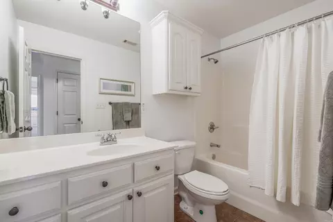 Bath - 75 Fuscata Loop, Lonoke, AR 72086 photo 1 of 4