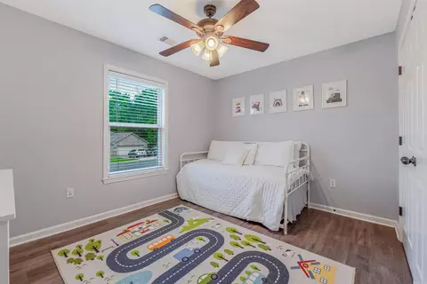 Bedroom - 75 Fuscata Loop, Lonoke, AR 72086 photo 8 of 9