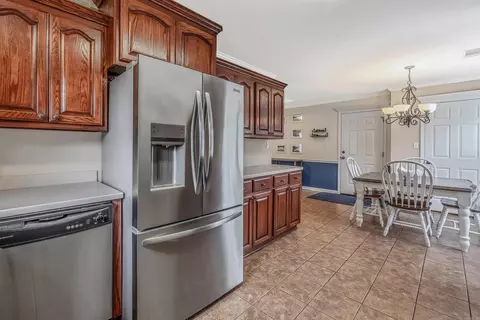 Kitchen - 75 Fuscata Loop, Lonoke, AR 72086 photo 4 of 4
