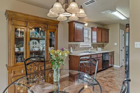 Dining - 444 Arrowhead Rd, Trumann, AR 72472 photo 2 of 2
