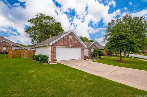 Exterior - 3924 Mockingbird Cv, Benton, AR 72015 photo 2 of 13
