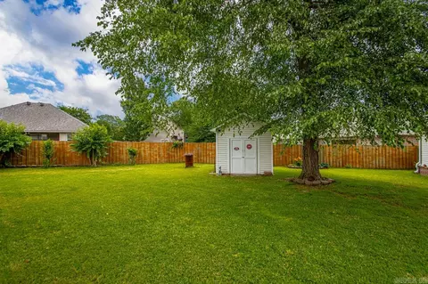Exterior - 3924 Mockingbird Cv, Benton, AR 72015 photo 6 of 13