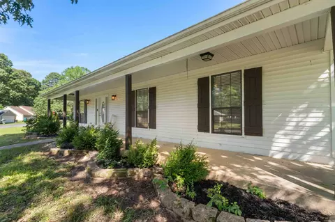 Exterior - 2708 Eagle Run Dr, Benton, AR 72015 photo 4 of 6