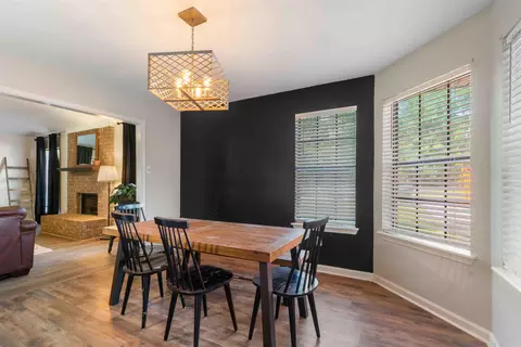 Dining - 2708 Eagle Run Dr, Benton, AR 72015 photo 2 of 3