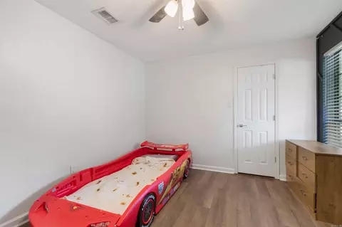 Bedroom - 2708 Eagle Run Dr, Benton, AR 72015 photo 3 of 7