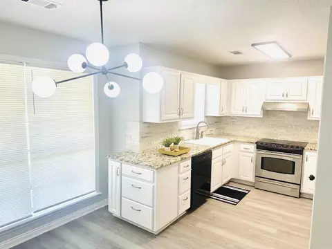 Kitchen - 210 Rodney Guthrie, Cabot, AR 72023 photo 1 of 1