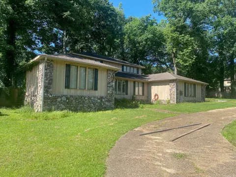 2403 Forrest Park Dr, Arkadelphia, AR 71923
