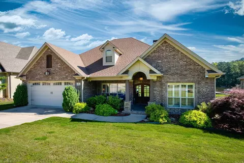 6 W Lake Ln, Little Rock, AR 72210
