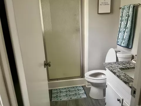 Bath - 720 Adrian St, Benton, AR 72015 photo 1 of 2