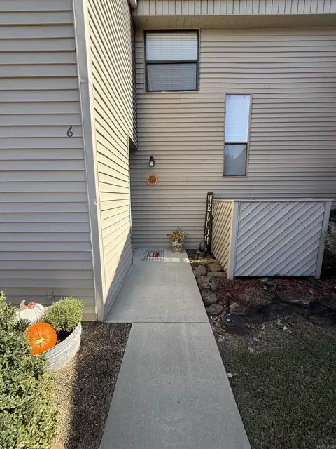 135 Hillview Dr #6, Fairfield Bay, AR 72088