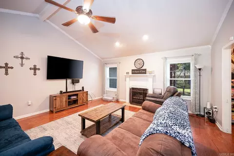 34 Emerald Cir, Cabot, AR 72023 photo 4
