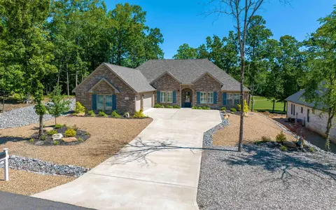 7 Soldado Ln, Hot Springs Village, AR 71909