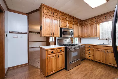 Kitchen - 4976 Hwy 9, Springfield, AR 72157 photo 3 of 5