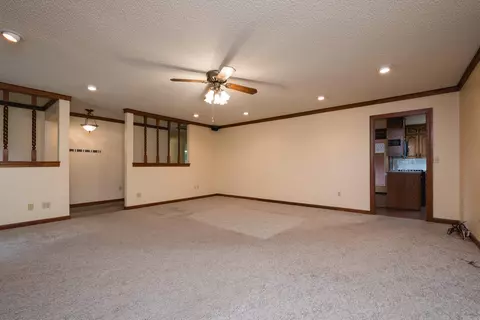 Living - 4976 Hwy 9, Springfield, AR 72157 photo 2 of 6
