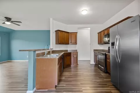 Kitchen - 4008 Buckthorn Ln, Alexander, AR 72002 photo 1 of 3