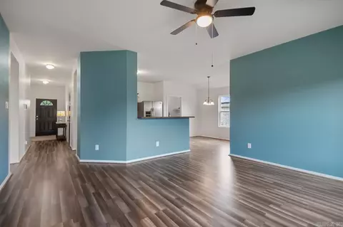 Living - 4008 Buckthorn Ln, Alexander, AR 72002 photo 3 of 3