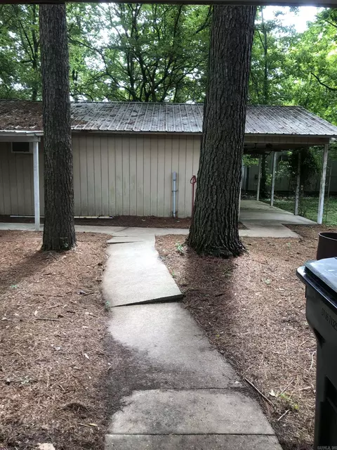 310 W Ruby St, Paragould, AR 72450 photo 2