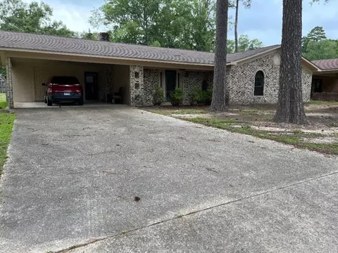 726 Carter St, Fordyce, AR 71742