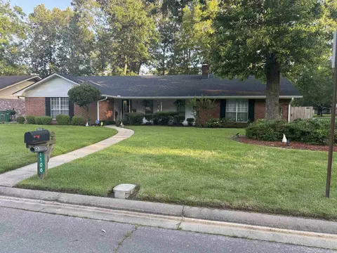 Exterior - 1106 Deer Run N, Pine Bluff, AR 71603 photo 1 of 5
