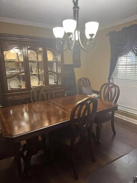 Dining - 1106 Deer Run N, Pine Bluff, AR 71603 photo 2 of 4