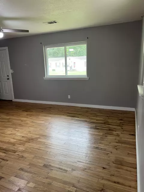 812 E Springer St, Manila, AR 72442 photo 3