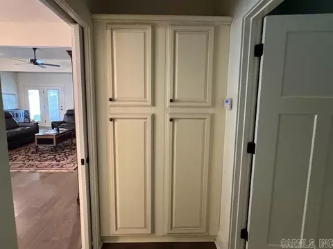 Entry Way - 2880 Stonebrook Cv, Conway, AR 72034 photo 2 of 2