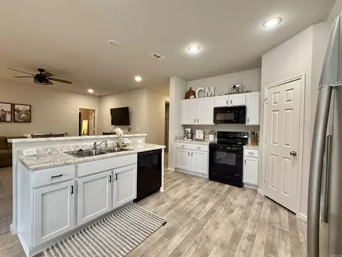 3041 Emerald Park Trl, Bauxite, AR 72011 photo 9