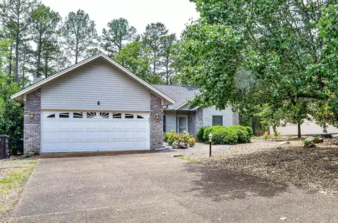 6 Capricho Ln, Hot Springs Village, AR 71909