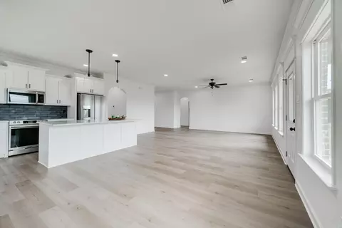 Living - 169 Hayden Dr, Beebe, AR 72012 photo 1 of 4