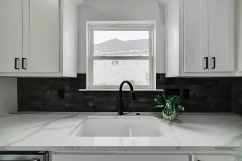 Kitchen - 169 Hayden Dr, Beebe, AR 72012 photo 3 of 3