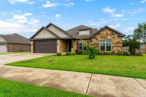 1690 Josh Dr, Conway, AR 72034 photo 1