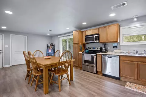 2302 E Meadowbrook, Bryant, AR 72022 photo 8