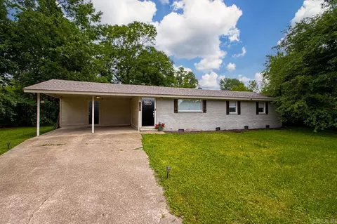 2302 E Meadowbrook, Bryant, AR 72022 photo 2