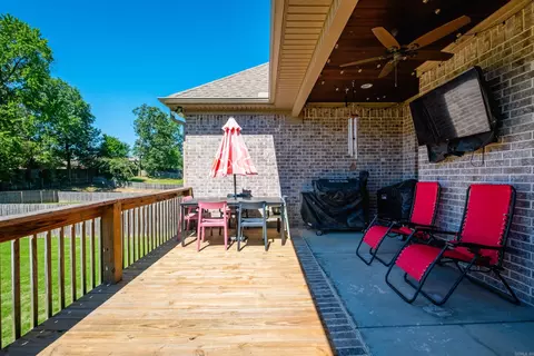Exterior - 2525 Aberdeen Dr, Bryant, AR 72019 photo 5 of 7