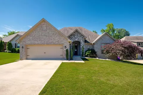 Exterior - 2525 Aberdeen Dr, Bryant, AR 72019 photo 1 of 7