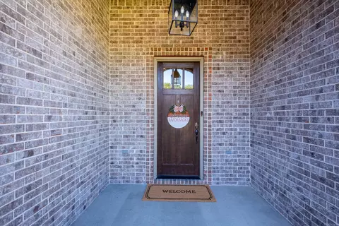 Entry Way - 2525 Aberdeen Dr, Bryant, AR 72019 photo 1 of 4