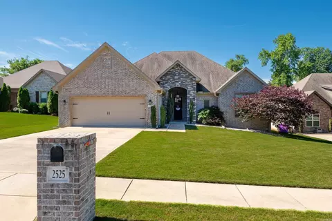 Exterior - 2525 Aberdeen Dr, Bryant, AR 72019 photo 2 of 7
