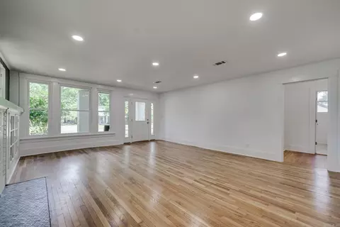 315 Locust, Conway, AR 72034 photo 6