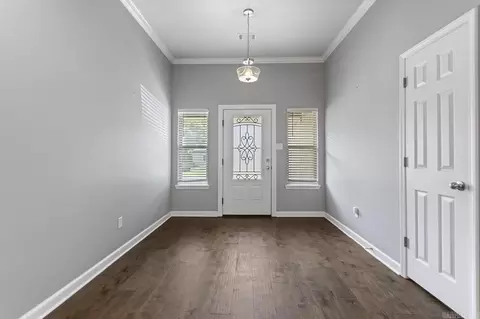 511 S Shady Ln, Benton, AR 72015 photo 2