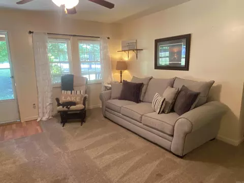 Living - 47 Eagle Ln, Mount Ida, AR 71957 photo 2 of 3