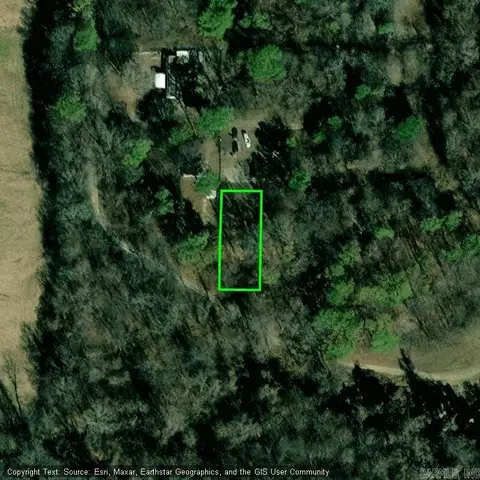 101 Pine Ln, Helena, AR 72390