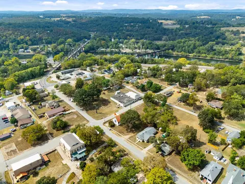 207 Combs Ave, Cotter, AR 72626 photo 43